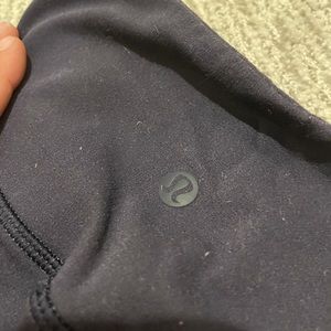 Lulu Lemon Navy Cropped Legging